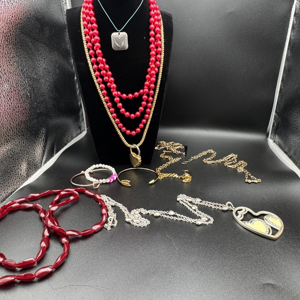 Valentines Day Jewelry Lot 7 Necklaces 3 Bracelets Reds Hearts Bows Gift 291g‎